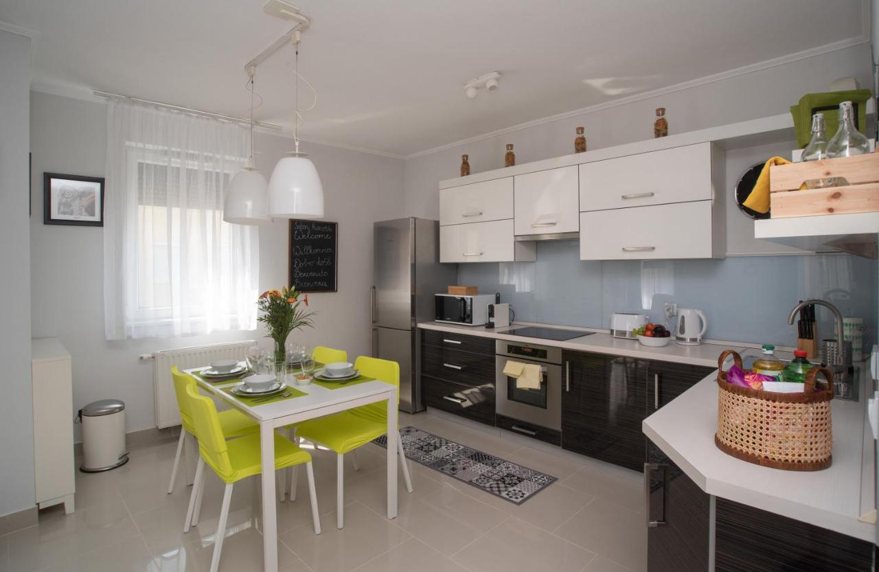 Sunny Home Near Bud With 2Br, Ac And Free Parking Vecsés Eksteriør billede