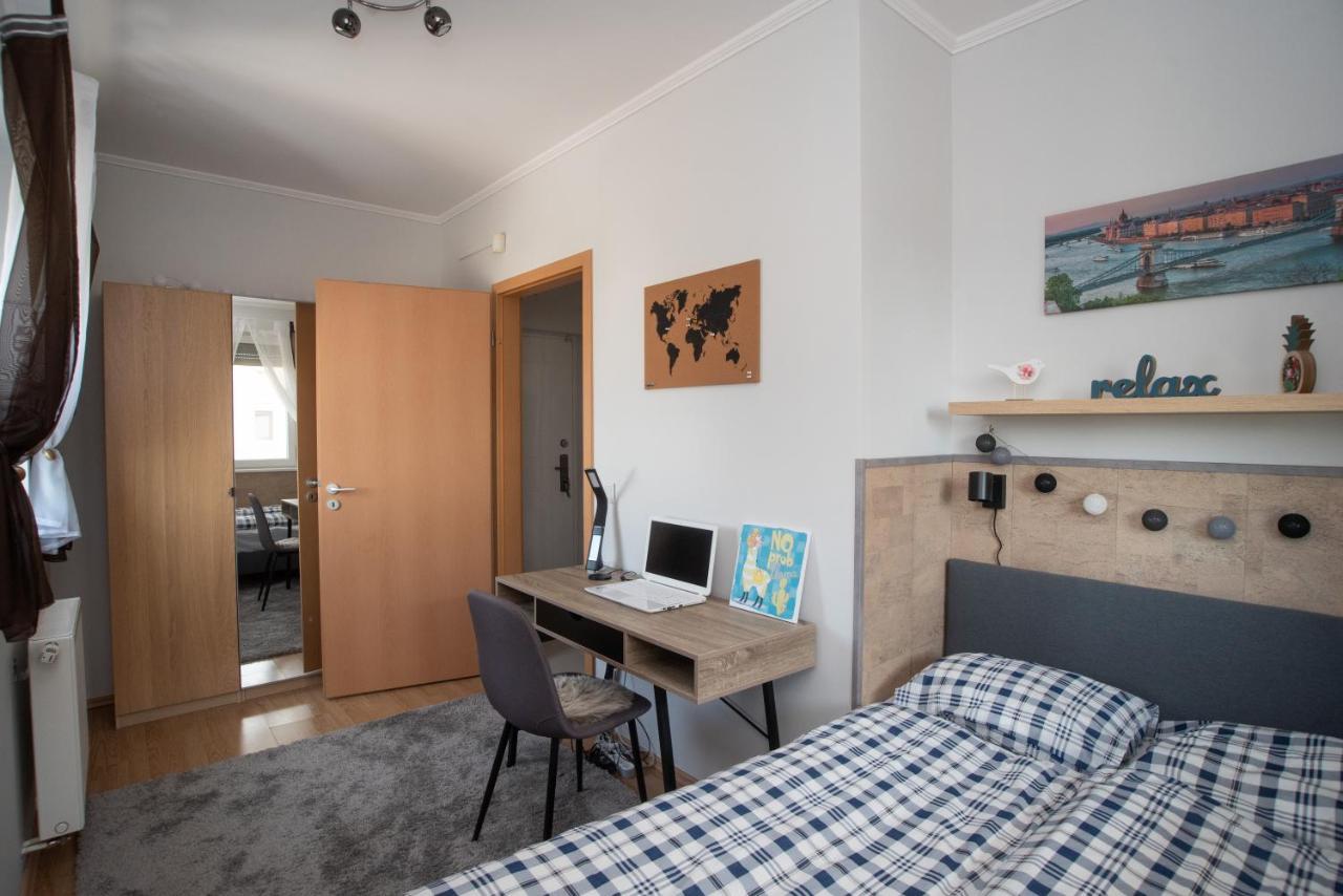 Sunny Home Near Bud With 2Br, Ac And Free Parking Vecsés Eksteriør billede