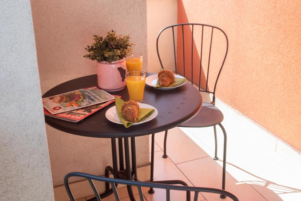 Sunny Home Near Bud With 2Br, Ac And Free Parking Vecsés Eksteriør billede